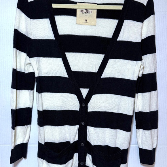 2 Cute Hollister Cardigans! - Picture 7 of 9